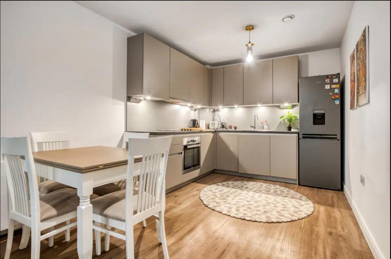 Апартаменты Chelsea Chic: An Upscale And Modern Flat Лондон Экстерьер фото